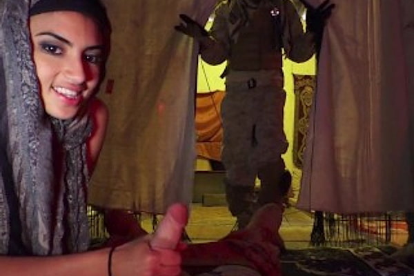 בית זונות בעיראק לחיילי מארינס חרמנים ונקמנים 